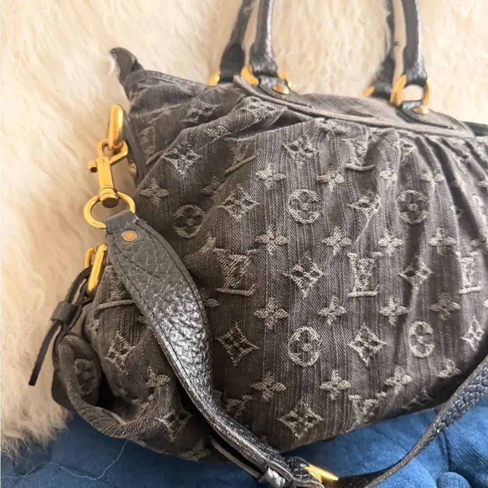 Louis Vuitton Monogram Neo Cabby MM